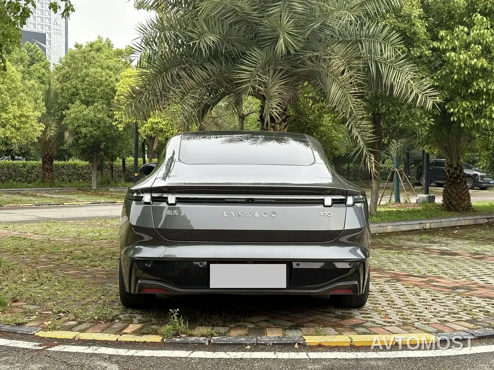 Lynk & Co Z10 2025 Model 95kWh 806km RWD Smart Drive Max — фото 15