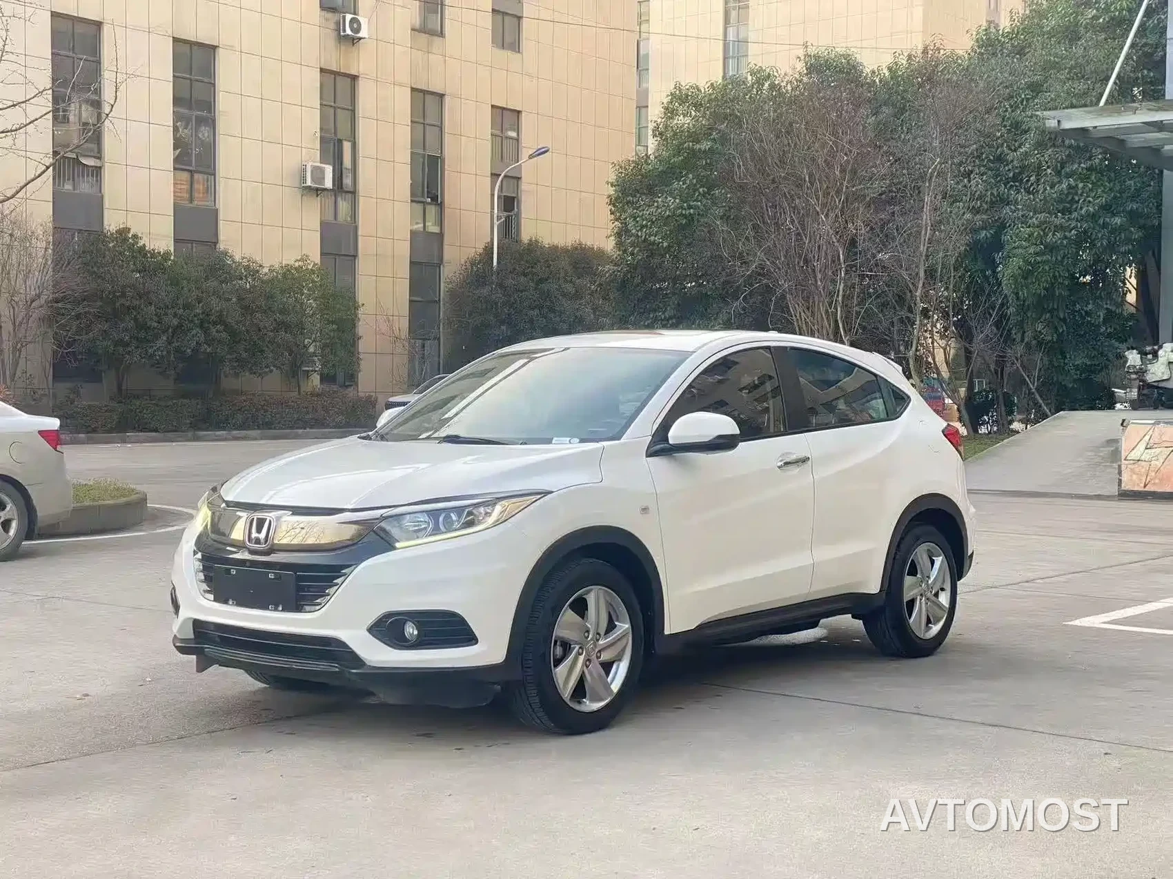 Honda Vezel 2020 1.5L CVT Elite — фото 1