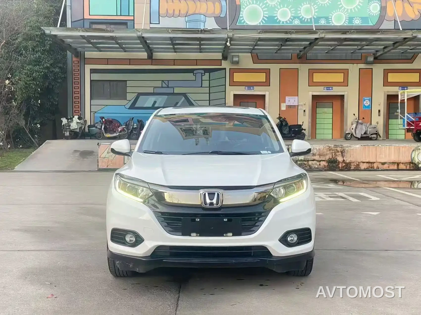 Honda Vezel 2020 1.5L CVT Elite — фото 2