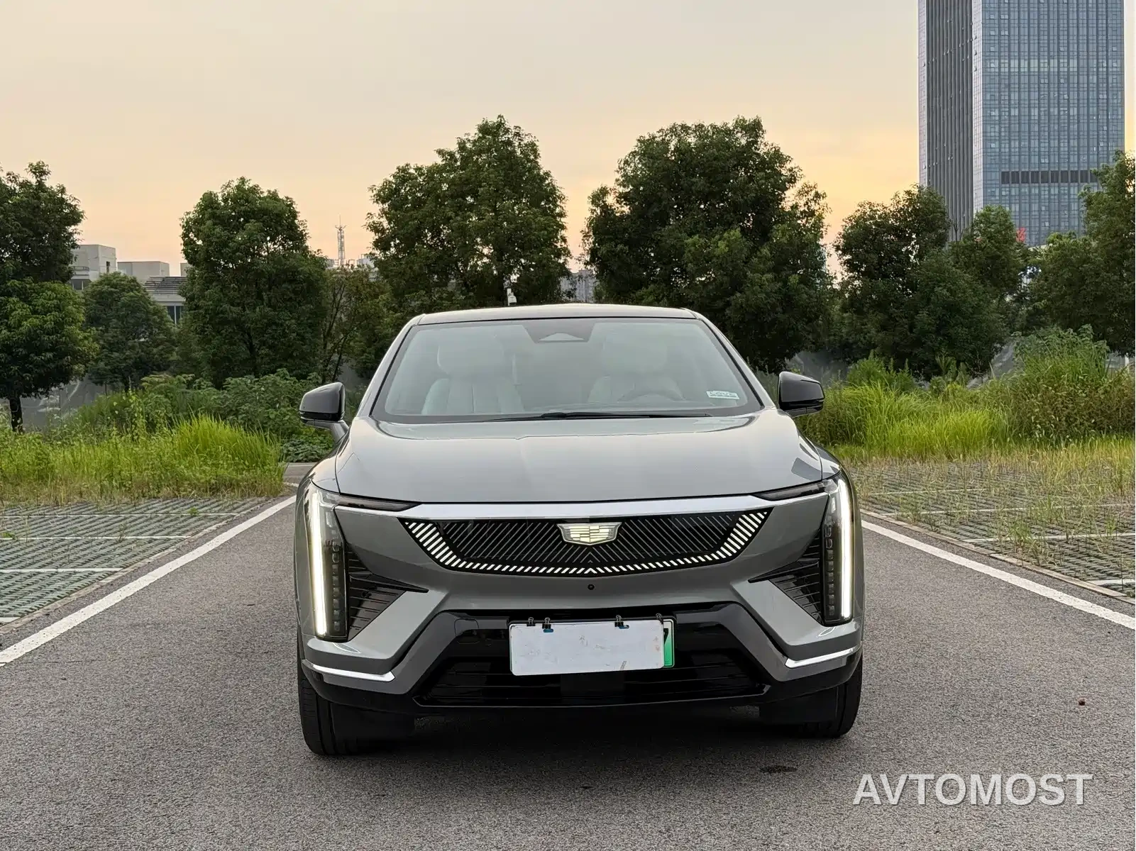 Cadillac IQ Ao Ge 2024 Standard Range — фото 2