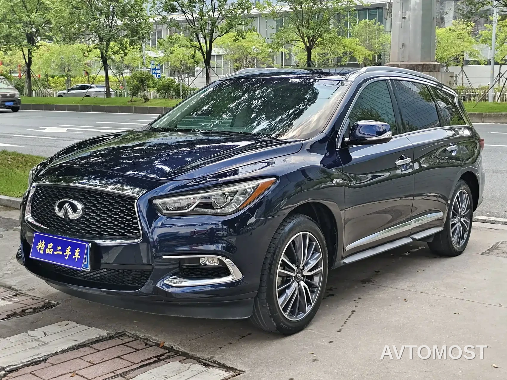 Infiniti QX60 (Import) 2020 2.5 S/C Hybrid 2WD Excellence Edition — фото 1