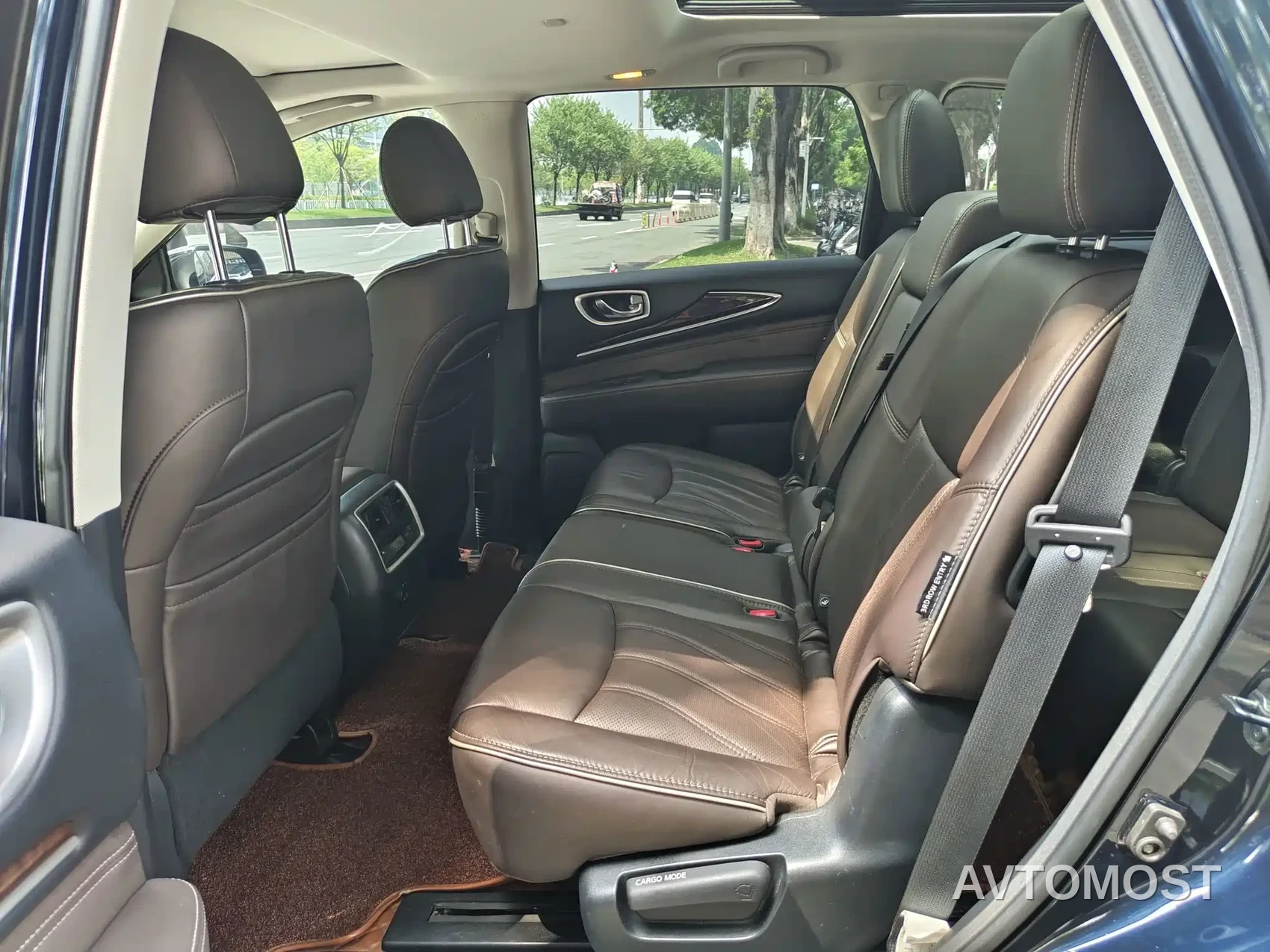 Infiniti QX60 (Import) 2020 2.5 S/C Hybrid 2WD Excellence Edition — фото 17
