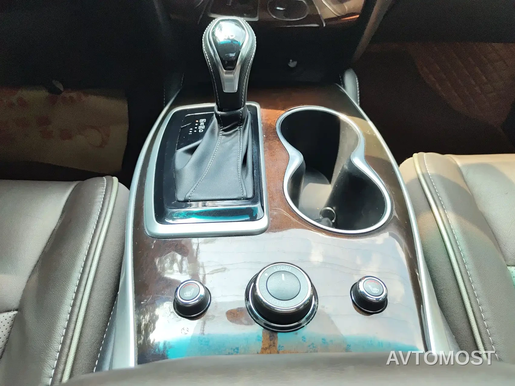 Infiniti QX60 (Import) 2020 2.5 S/C Hybrid 2WD Excellence Edition — фото 33