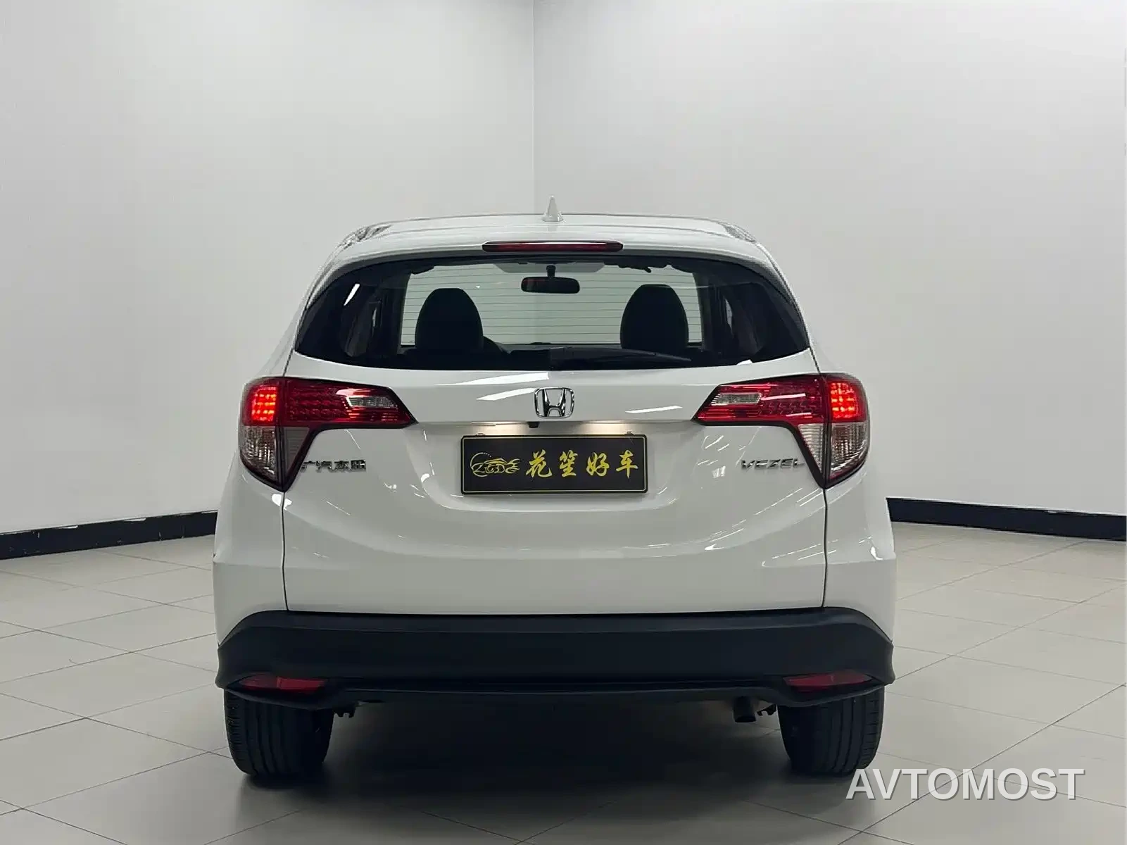 Honda Vezel 2022 1.5L CVT Elite Smart Edition — фото 5