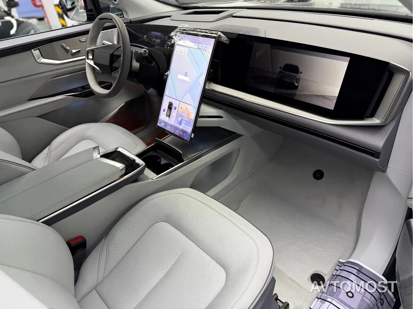 HiPhi Y 2023 560km Pioneer Edition — фото 12