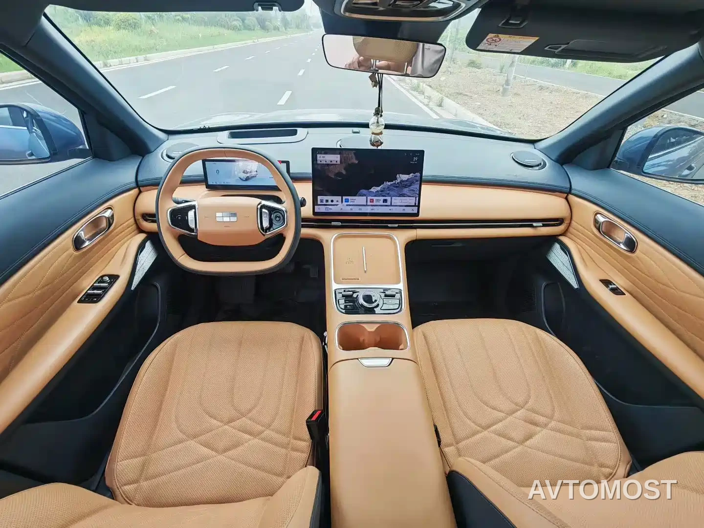 Geely Galaxy Starship 7 EM-i 2025 Model 120km Explorer+ Edition — фото 5
