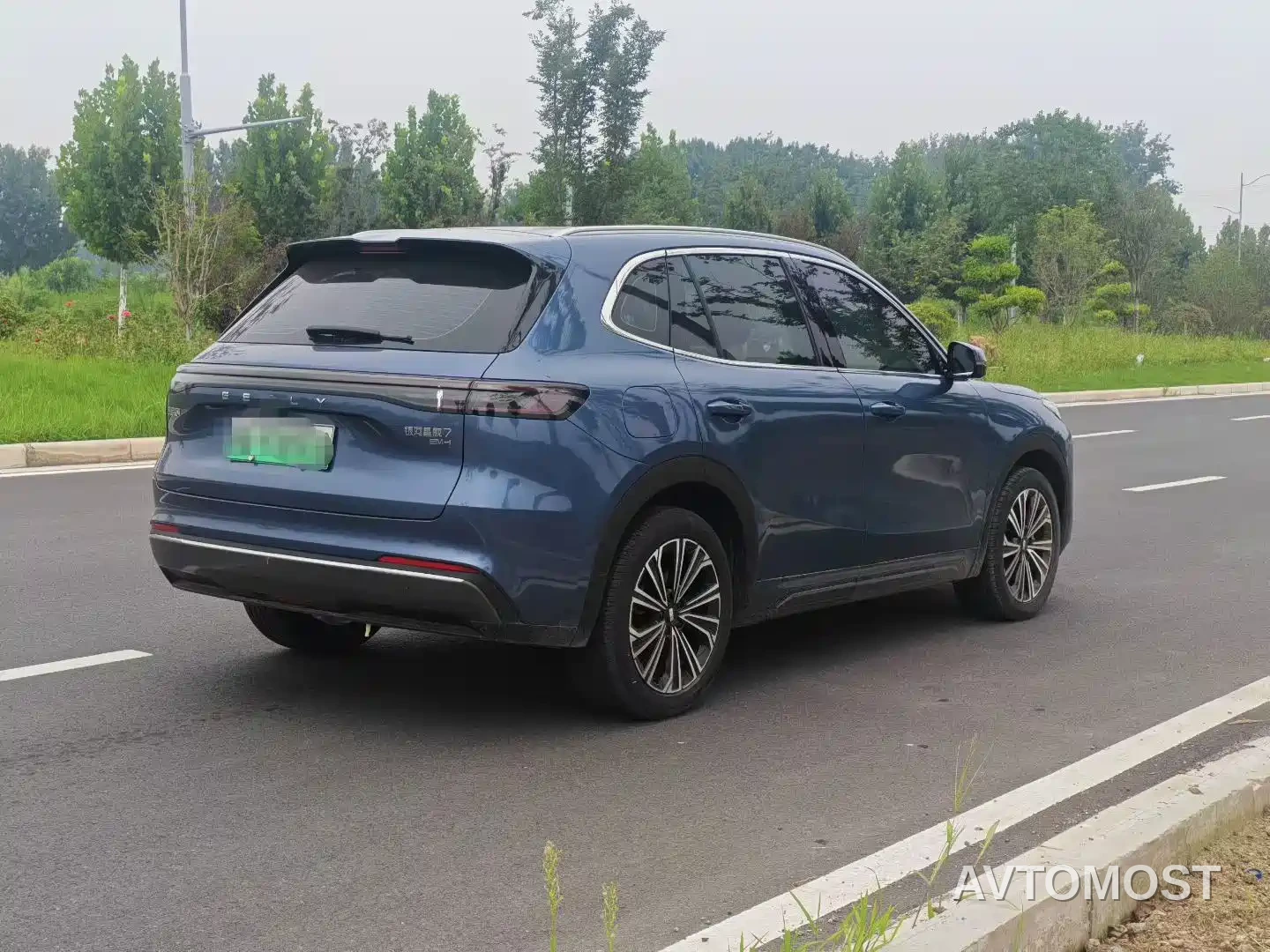 Geely Galaxy Starship 7 EM-i 2025 Model 120km Explorer+ Edition — фото 6