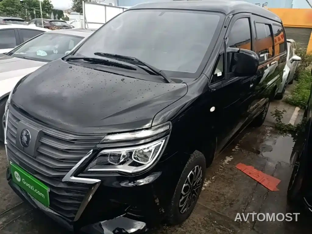 Dongfeng Fengxing Lingzhi New Energy 2025 110km EREV Basic 5-seater — фото 2