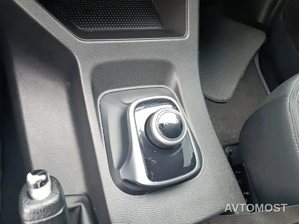 Dongfeng Fengxing Lingzhi New Energy 2025 110km EREV Basic 5-seater — фото 11