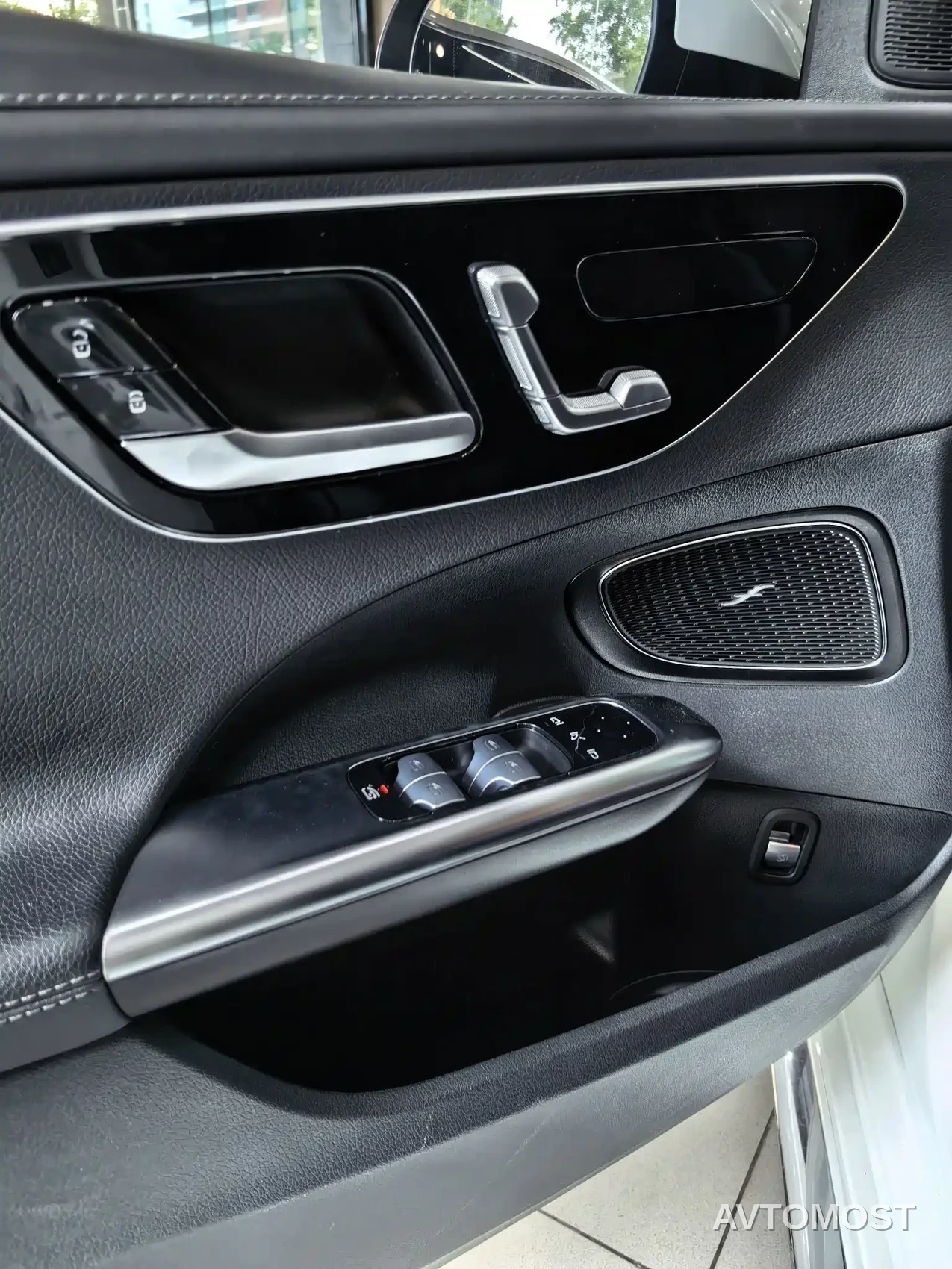 Mercedes-Benz C-Class 2022 C 260 L Sport Edition — фото 10