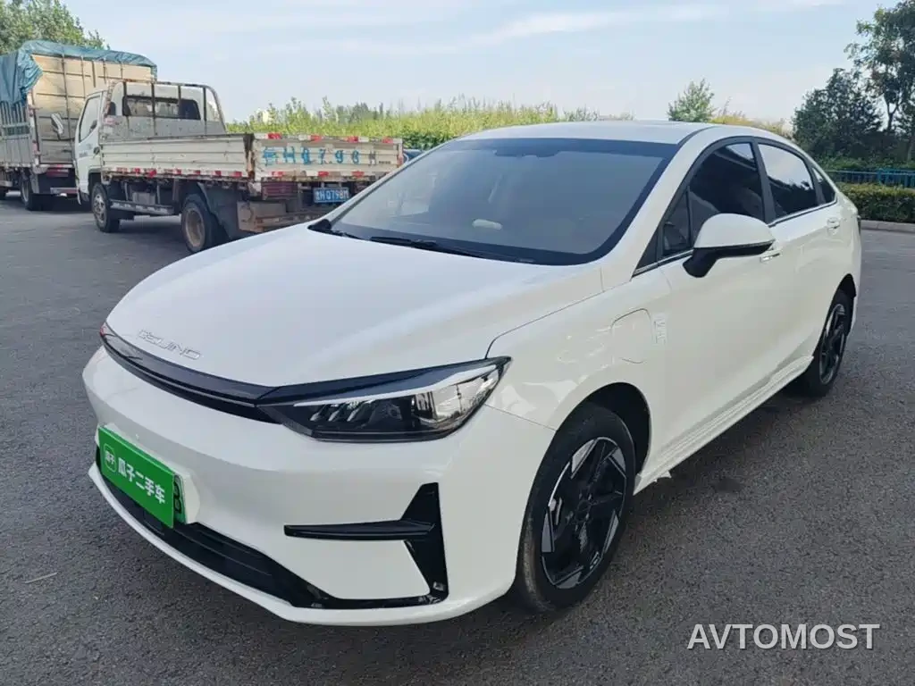 BAIC Beijing EU5 PLUS 2023 R600 Premium Edition — фото 2