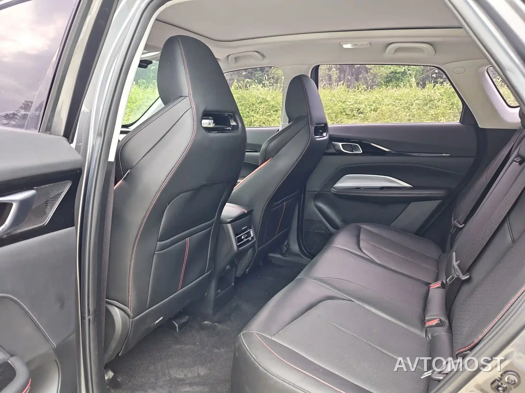 Changan Oshan Z6 2022 Blue Whale 1.5T DCT Intelligent Enjoyment — фото 5