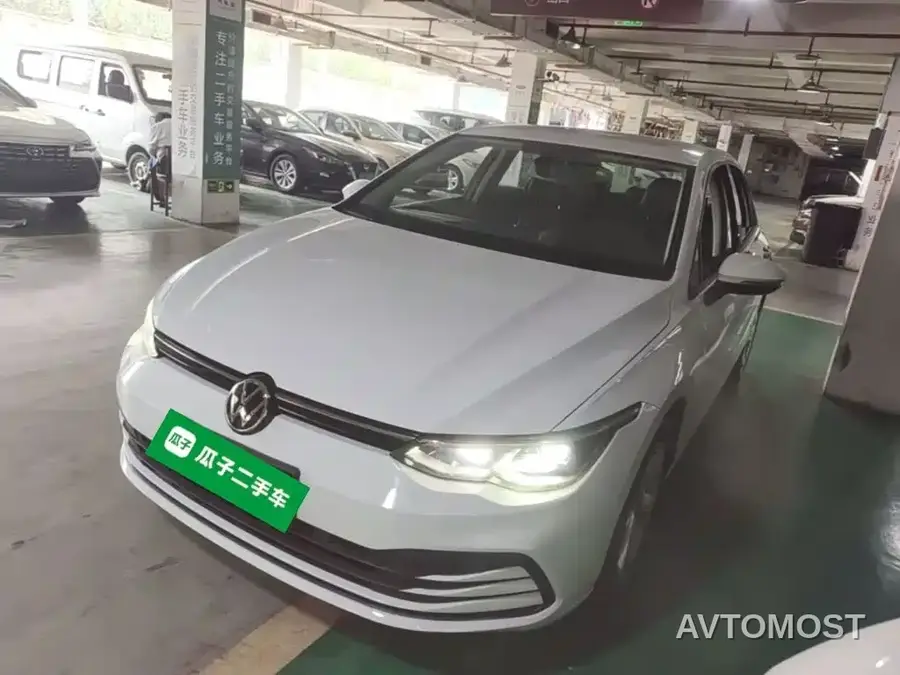 Volkswagen Golf 2023 Model 200TSI DSG
