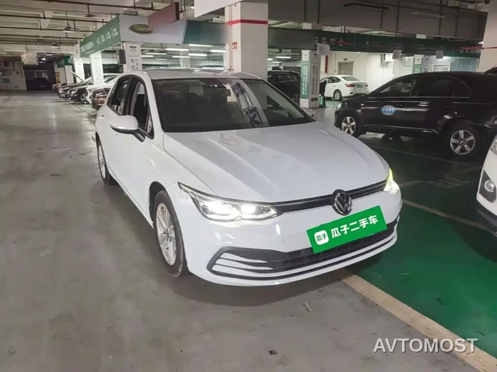 Volkswagen Golf 2023 Model 200TSI DSG — фото 4