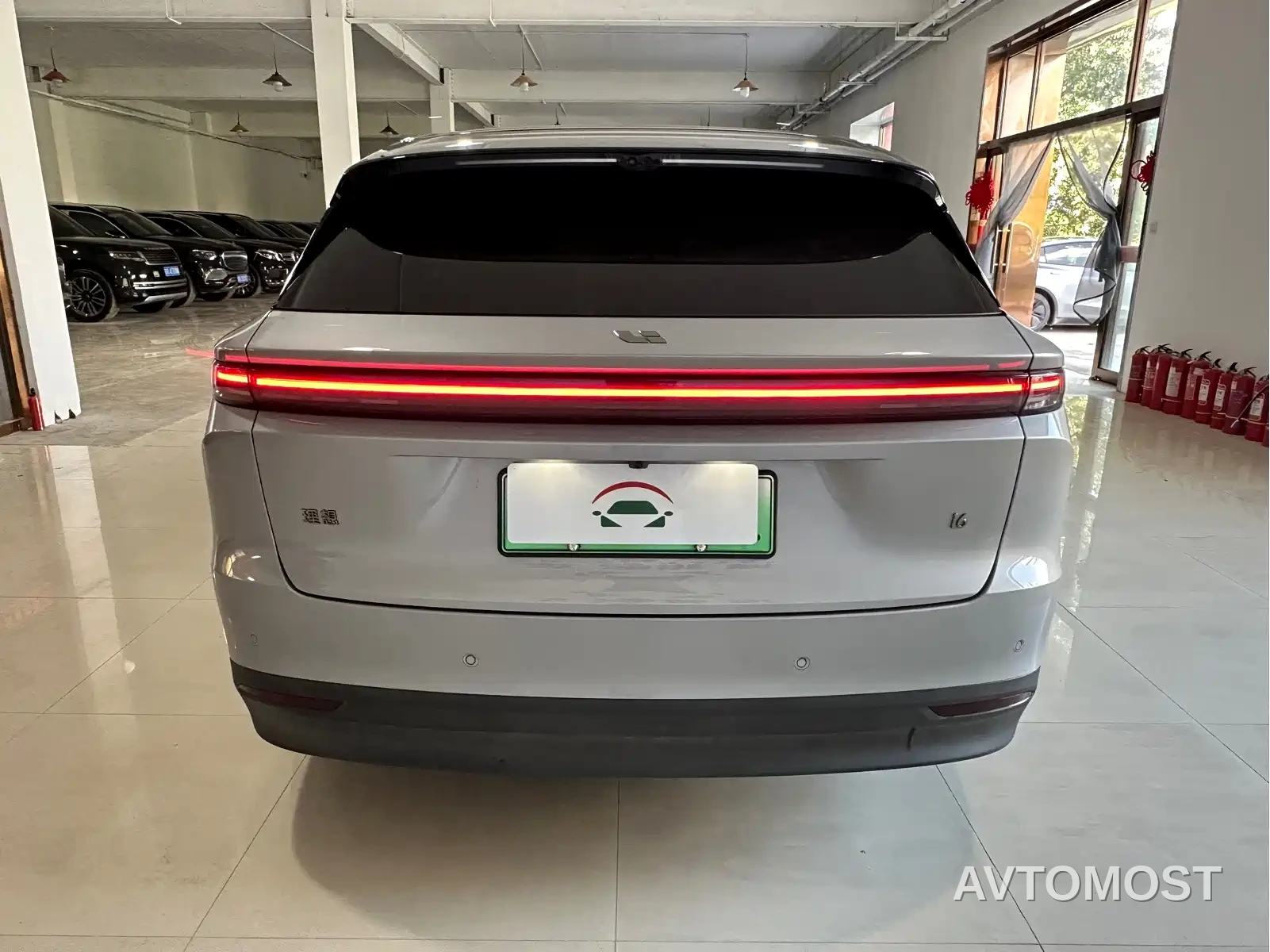 Li Auto i6 2025 4WD Base Model — фото 3