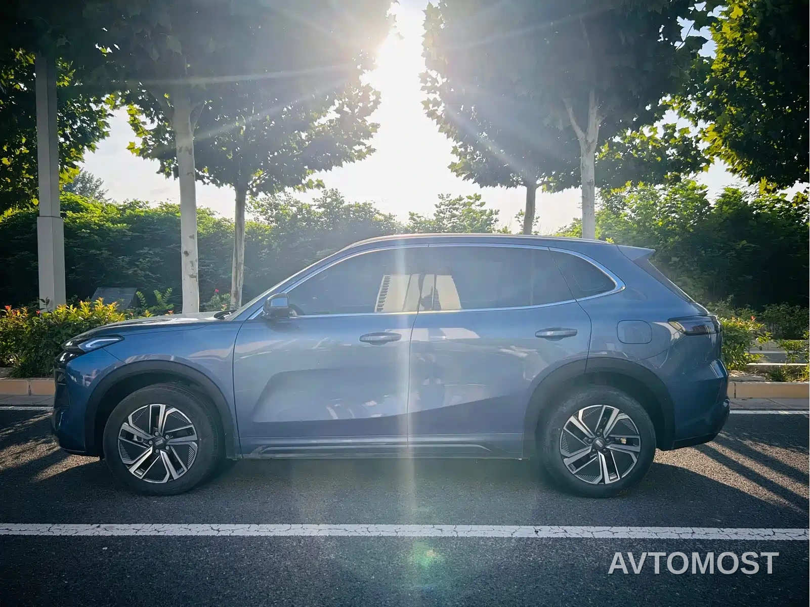 Geely Galaxy Starship 7 EM-i 2025 Model 120km Voyage+ Edition — фото 3