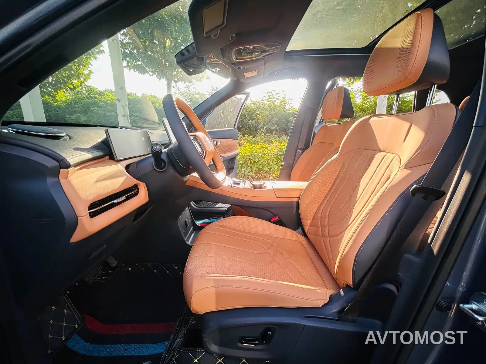 Geely Galaxy Starship 7 EM-i 2025 Model 120km Voyage+ Edition — фото 4