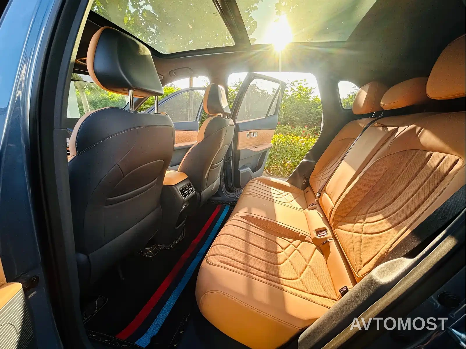 Geely Galaxy Starship 7 EM-i 2025 Model 120km Voyage+ Edition — фото 5