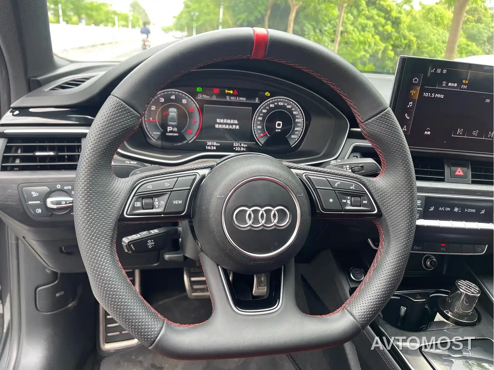 Audi A4L 2025 2 Million Celebration Edition 40 TFSI Luxury Dynamic — фото 21