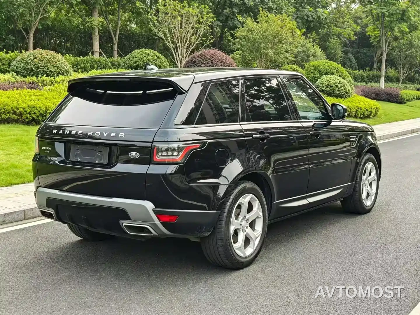 Land Rover Range Rover Sport PHEV 2020 P400e SE — фото 7