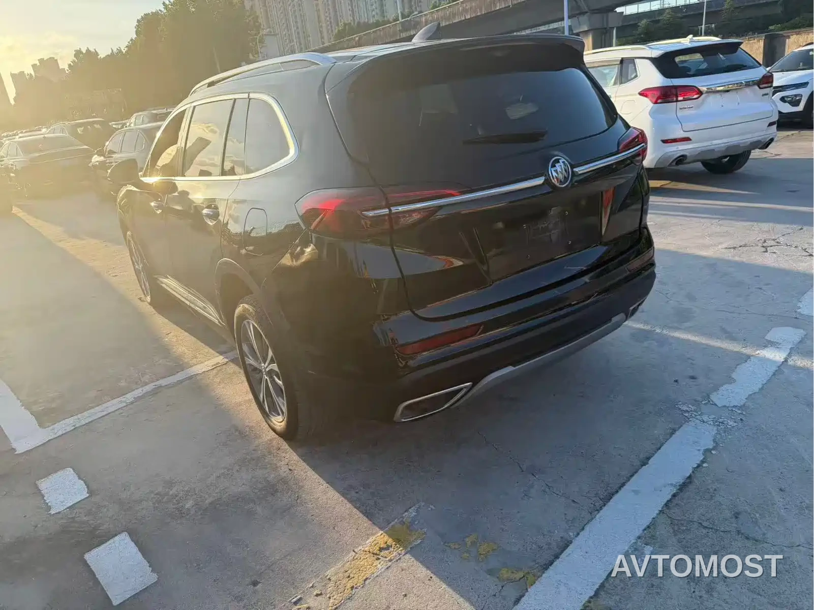 Buick Envision Plus 2022 Enclave Plus 652T 5-Seater Luxury — фото 9
