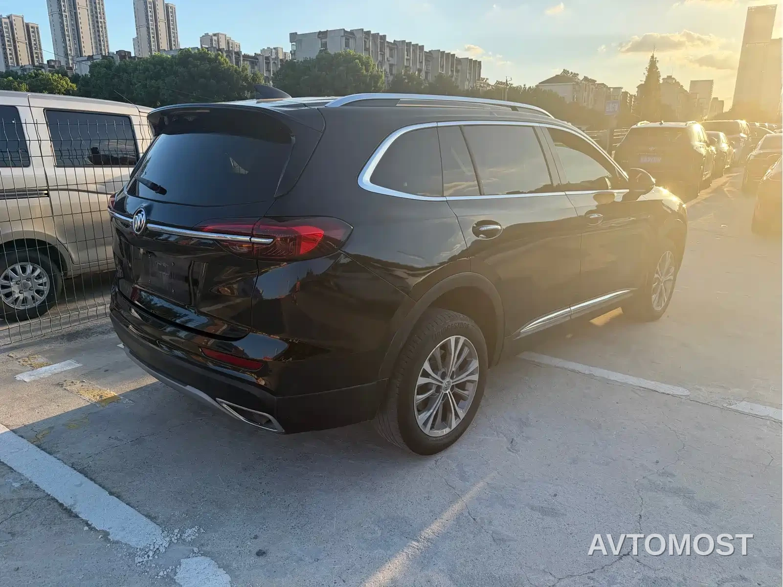 Buick Envision Plus 2022 Enclave Plus 652T 5-Seater Luxury — фото 11
