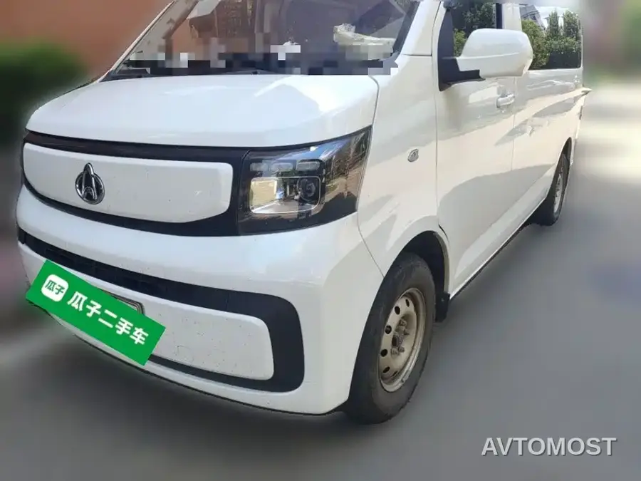 Changan Ruixing EM60 2025 Passenger Comfort 6-seater 240km Liftgate 60kW