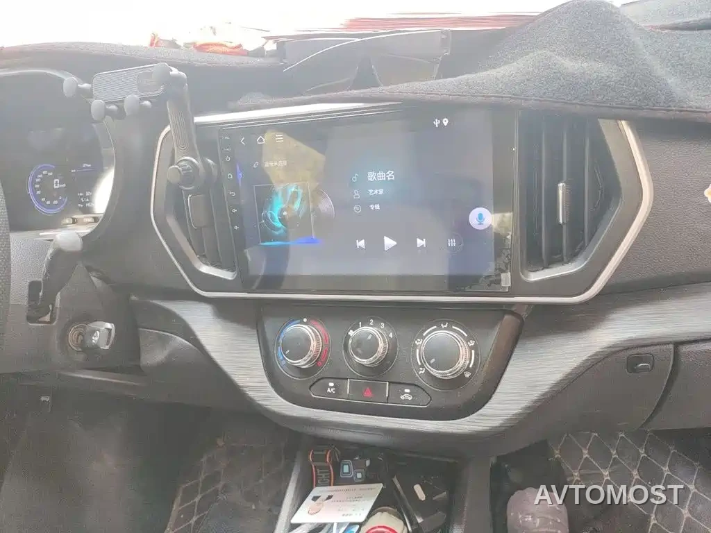 Changan Ruixing EM60 2025 Passenger Comfort 6-seater 240km Liftgate 60kW — фото 5