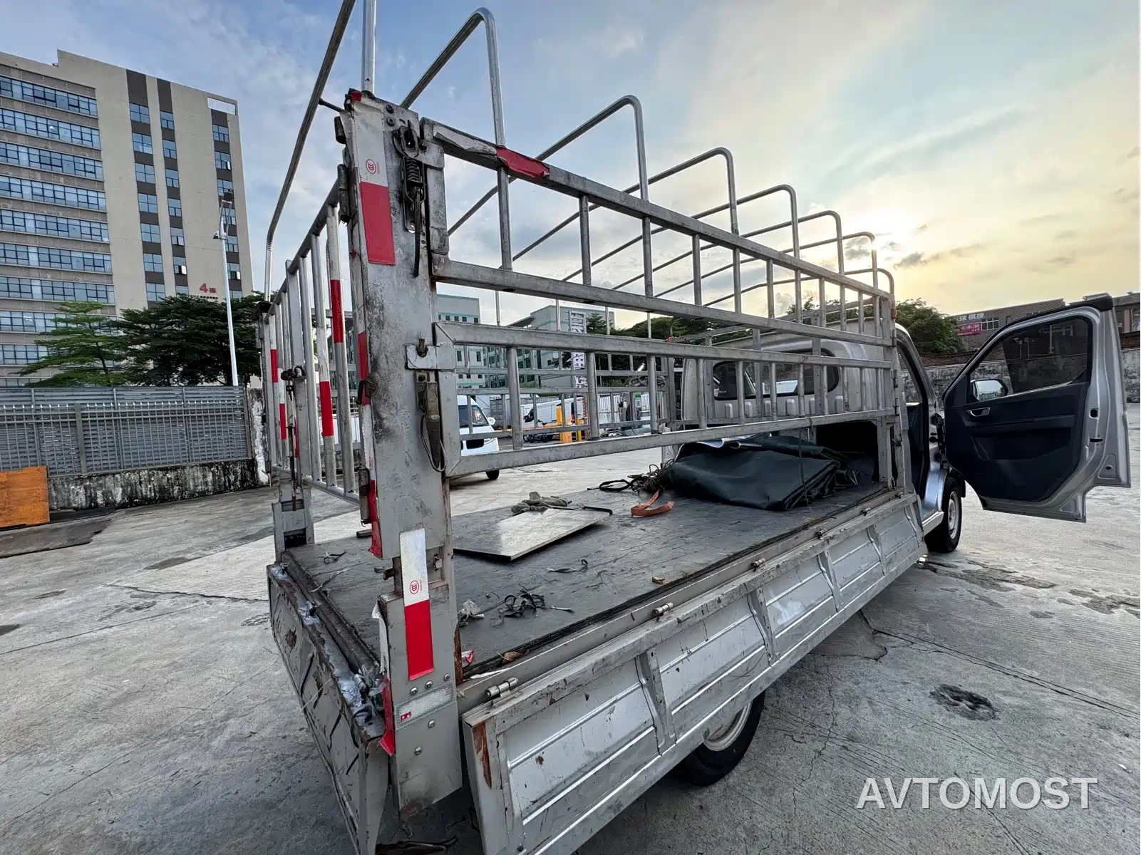 Yuan Cheng Farizon Star Enjoy F1E 2023 Caged Truck EVE Energy 41.86kWh — фото 8