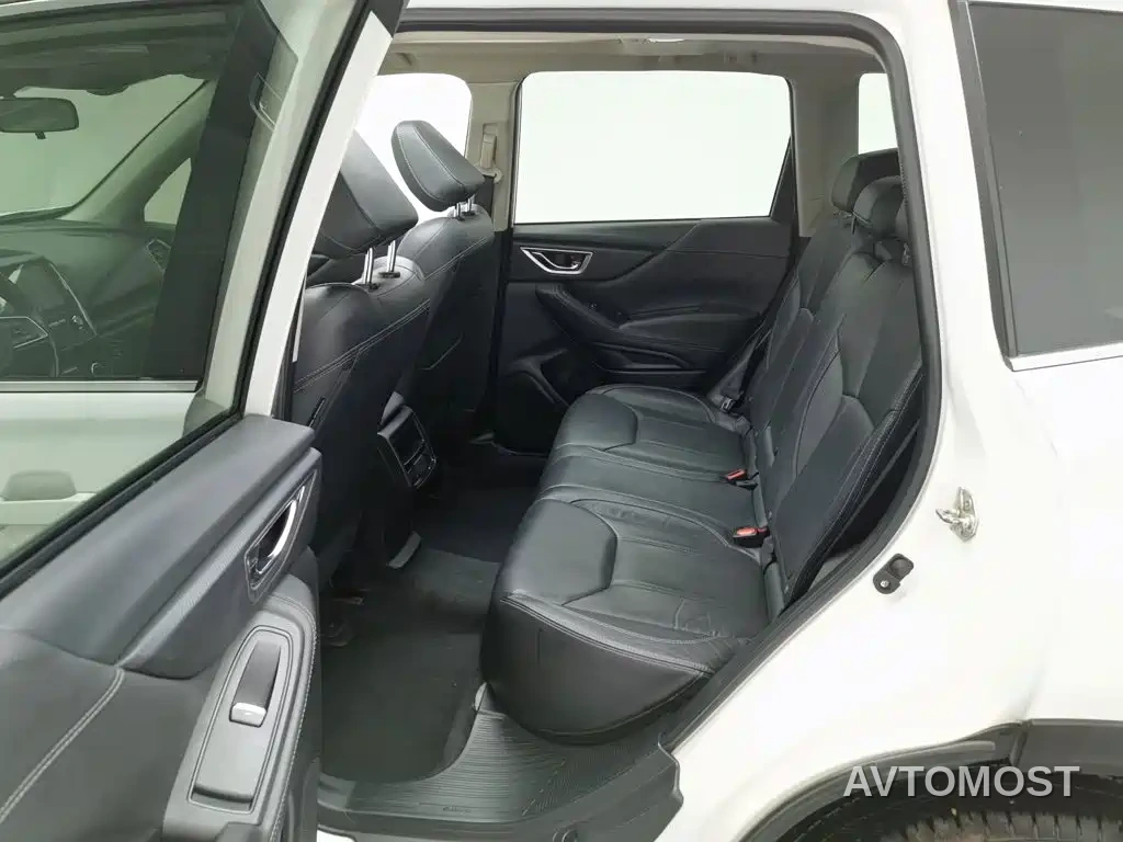 Subaru Forester 2021 2.0i Luxury Edition with EyeSight — фото 15