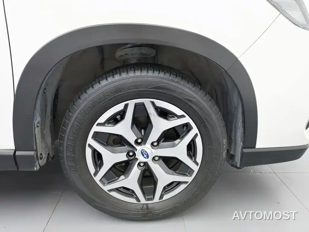 Subaru Forester 2021 2.0i Luxury Edition with EyeSight — фото 17