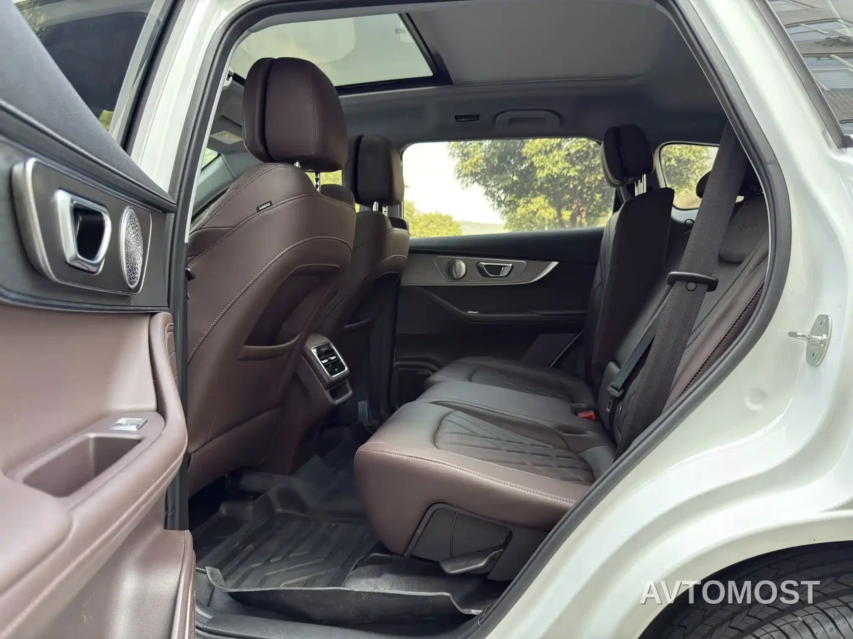 Chery Tiggo 8 PRO 2022 290T 2WD Vast Version 5-Seater — фото 5