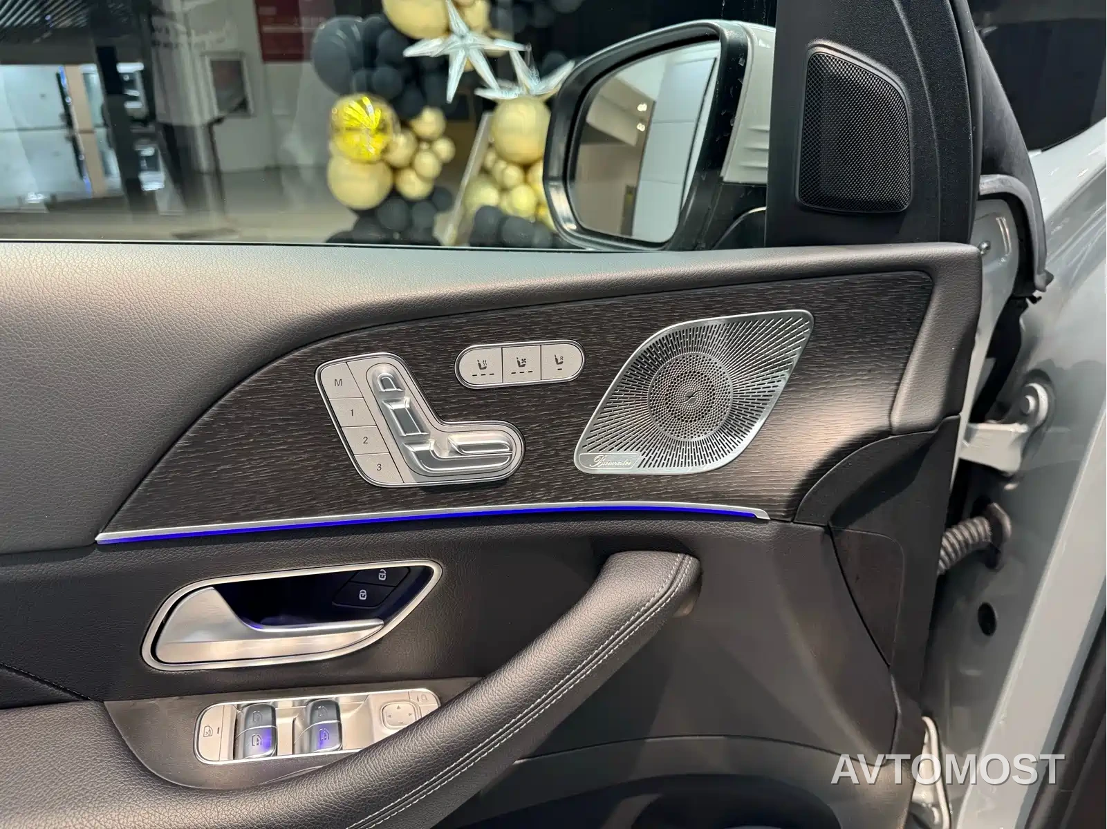Mercedes-Benz GLE 2024 GLE 450 4MATIC Luxury — фото 6