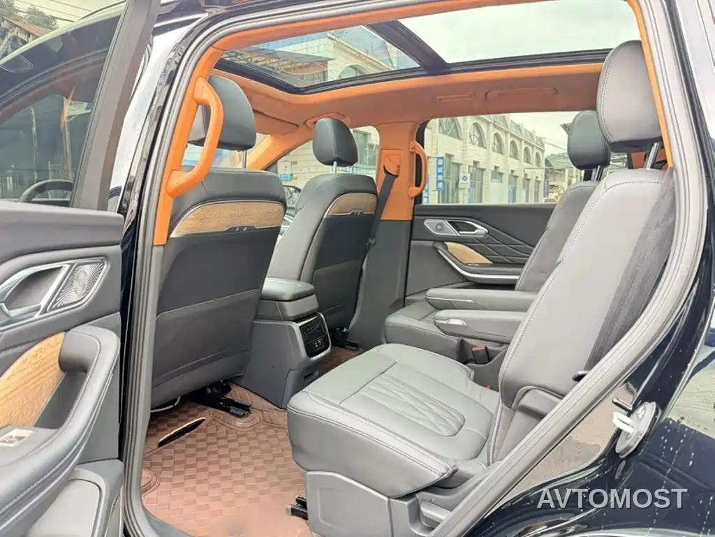 Hongqi HS7 2023 2.0T Auto 4WD Qi Chang Edition 6-Seater — фото 7