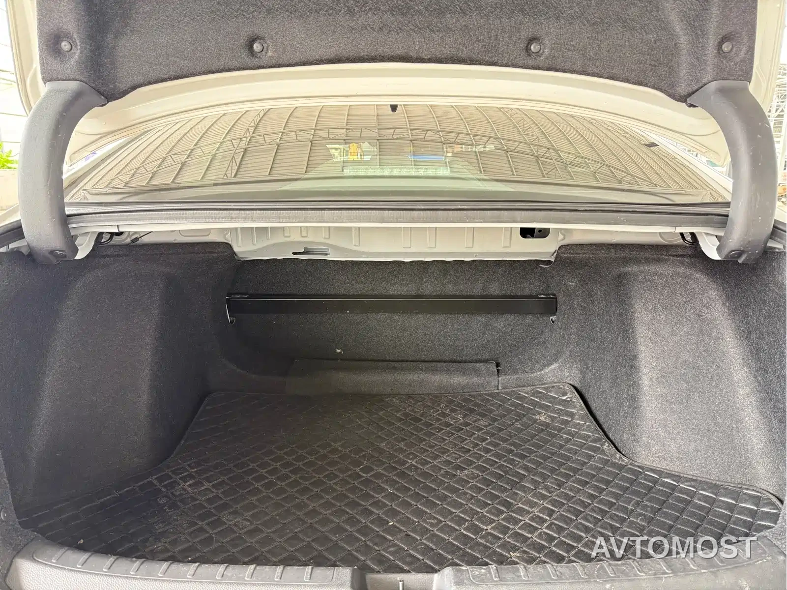 Honda Civic 2022 240TURBO CVT Sport Edition — фото 4