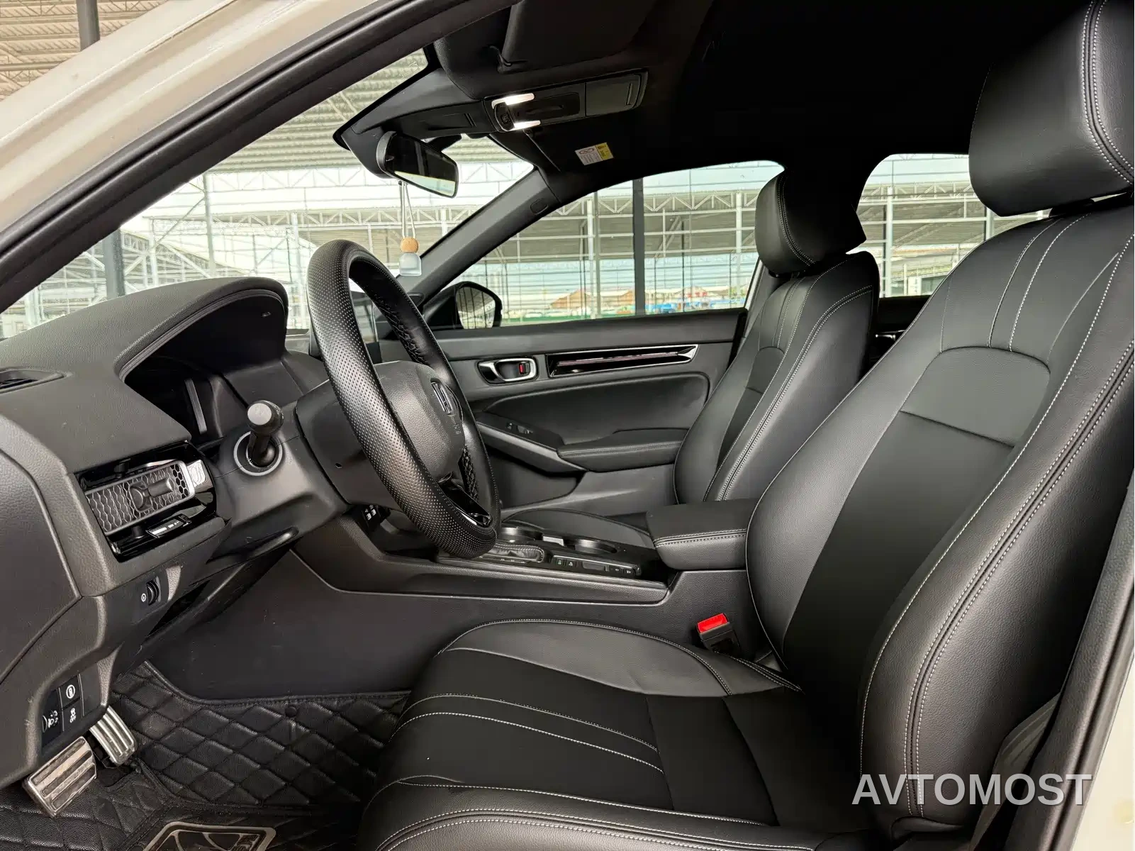 Honda Civic 2022 240TURBO CVT Sport Edition — фото 9