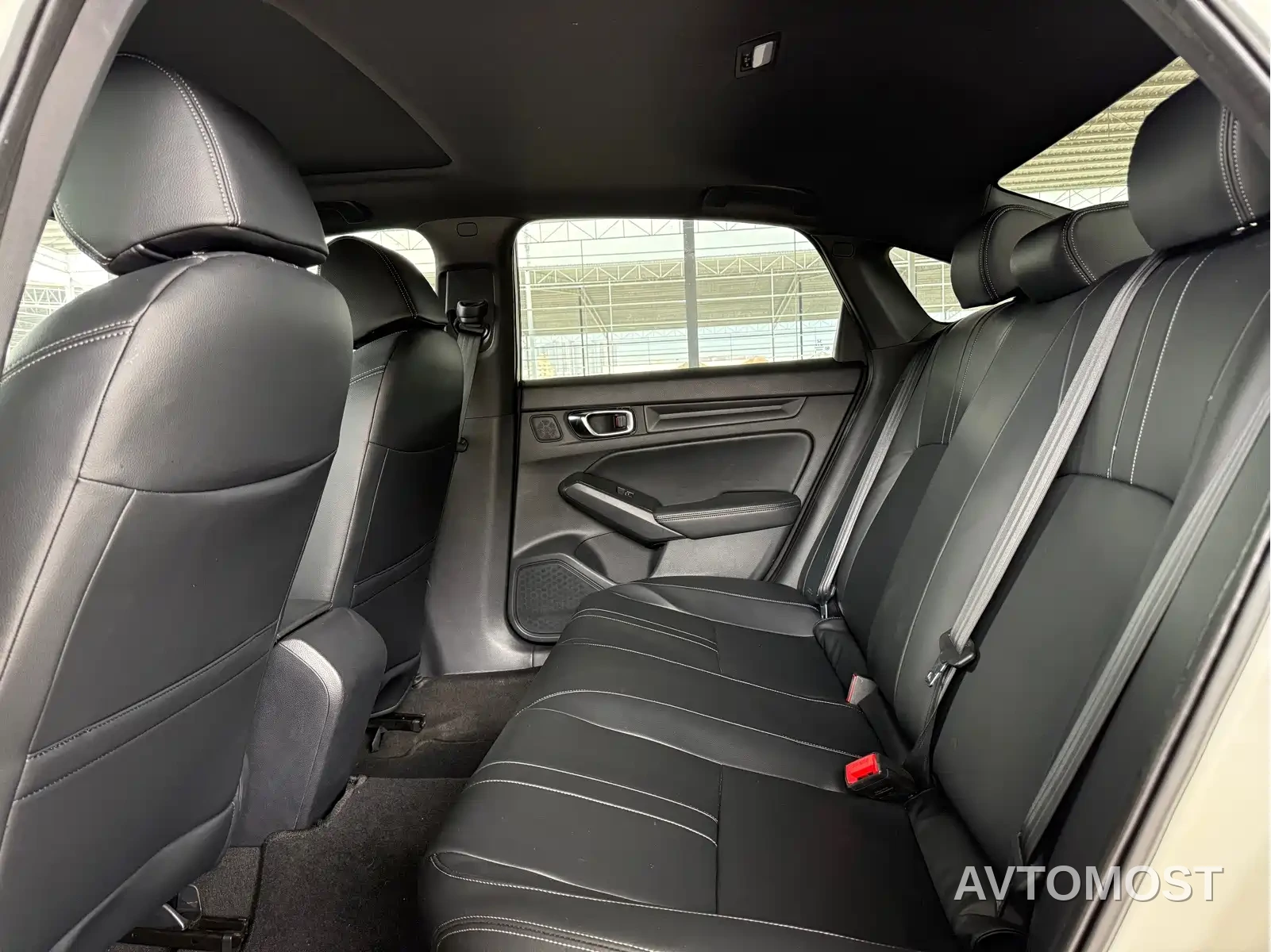 Honda Civic 2022 240TURBO CVT Sport Edition — фото 11
