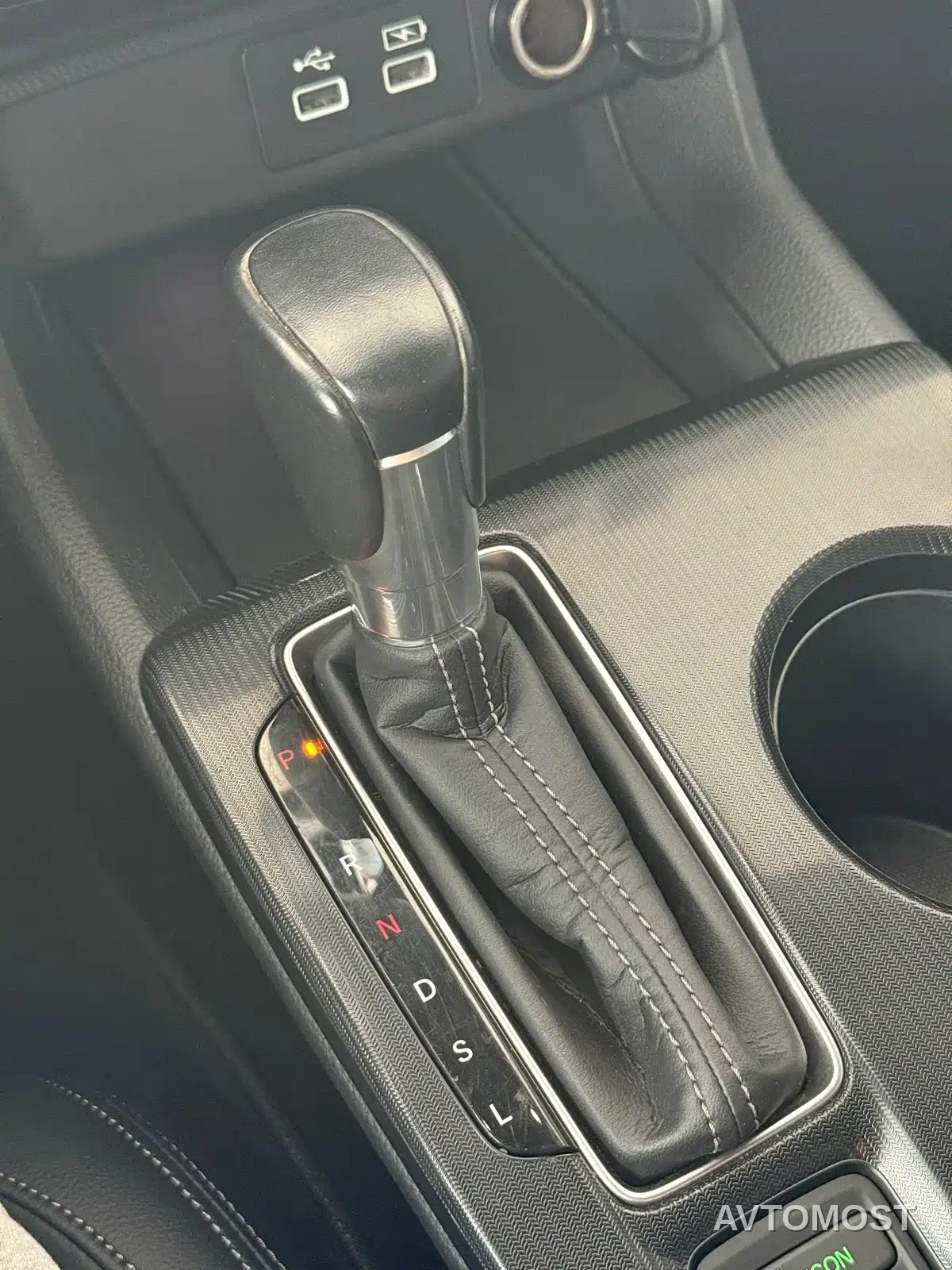 Honda Civic 2022 240TURBO CVT Sport Edition — фото 24