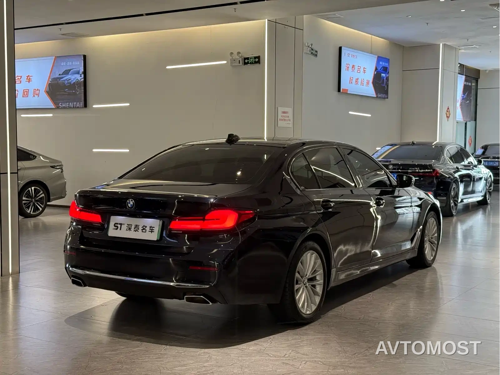 BMW 5 Series New Energy 2021 Facelift 535Le Luxury Package — фото 8