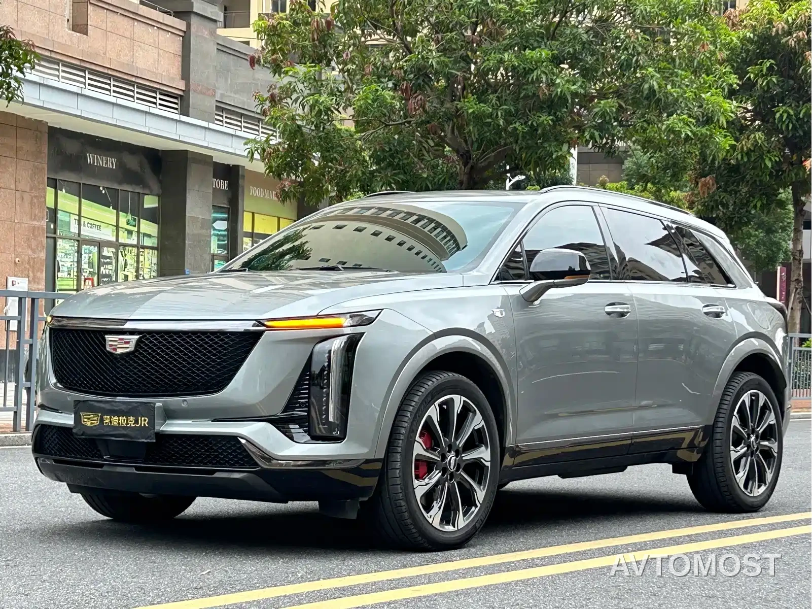 Cadillac XT5 2025 Model 2.0T Platinum — фото 1