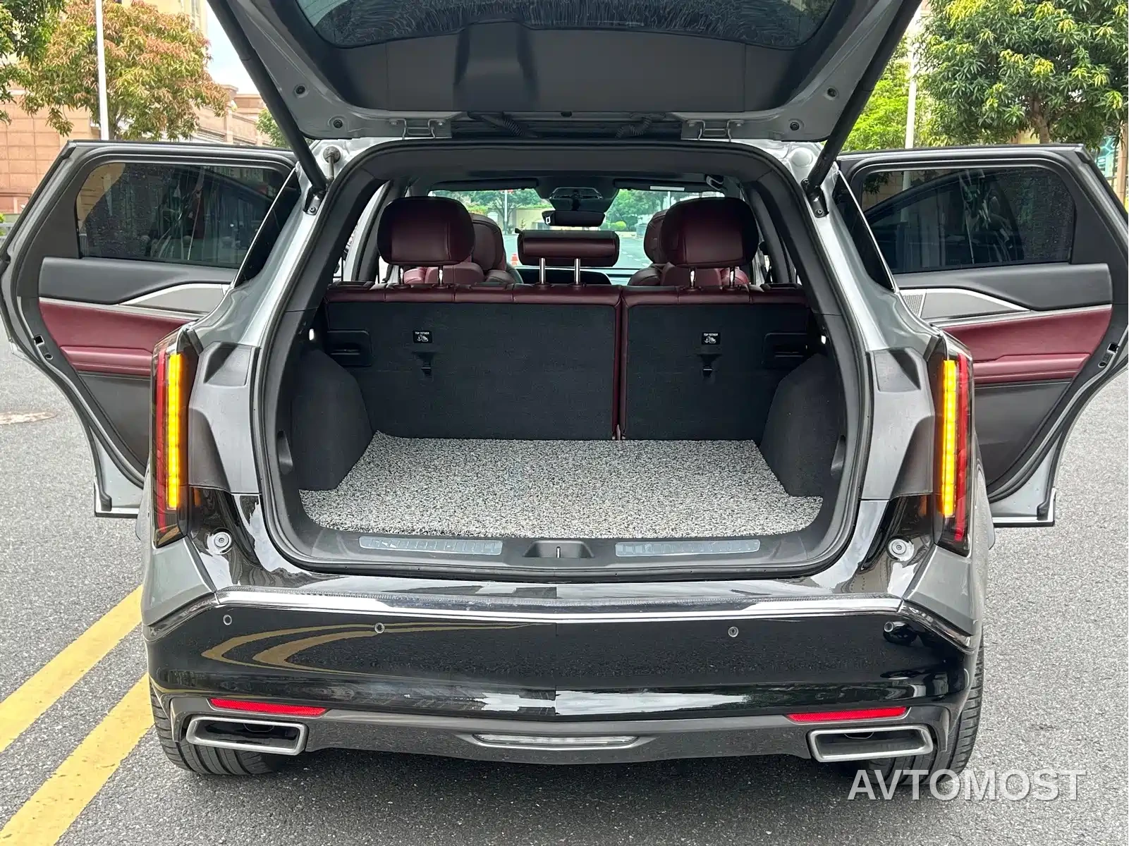Cadillac XT5 2025 Model 2.0T Platinum — фото 16