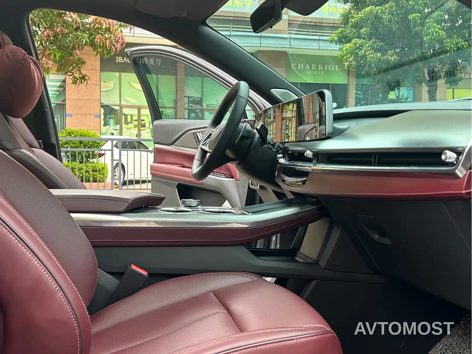 Cadillac XT5 2025 Model 2.0T Platinum — фото 18