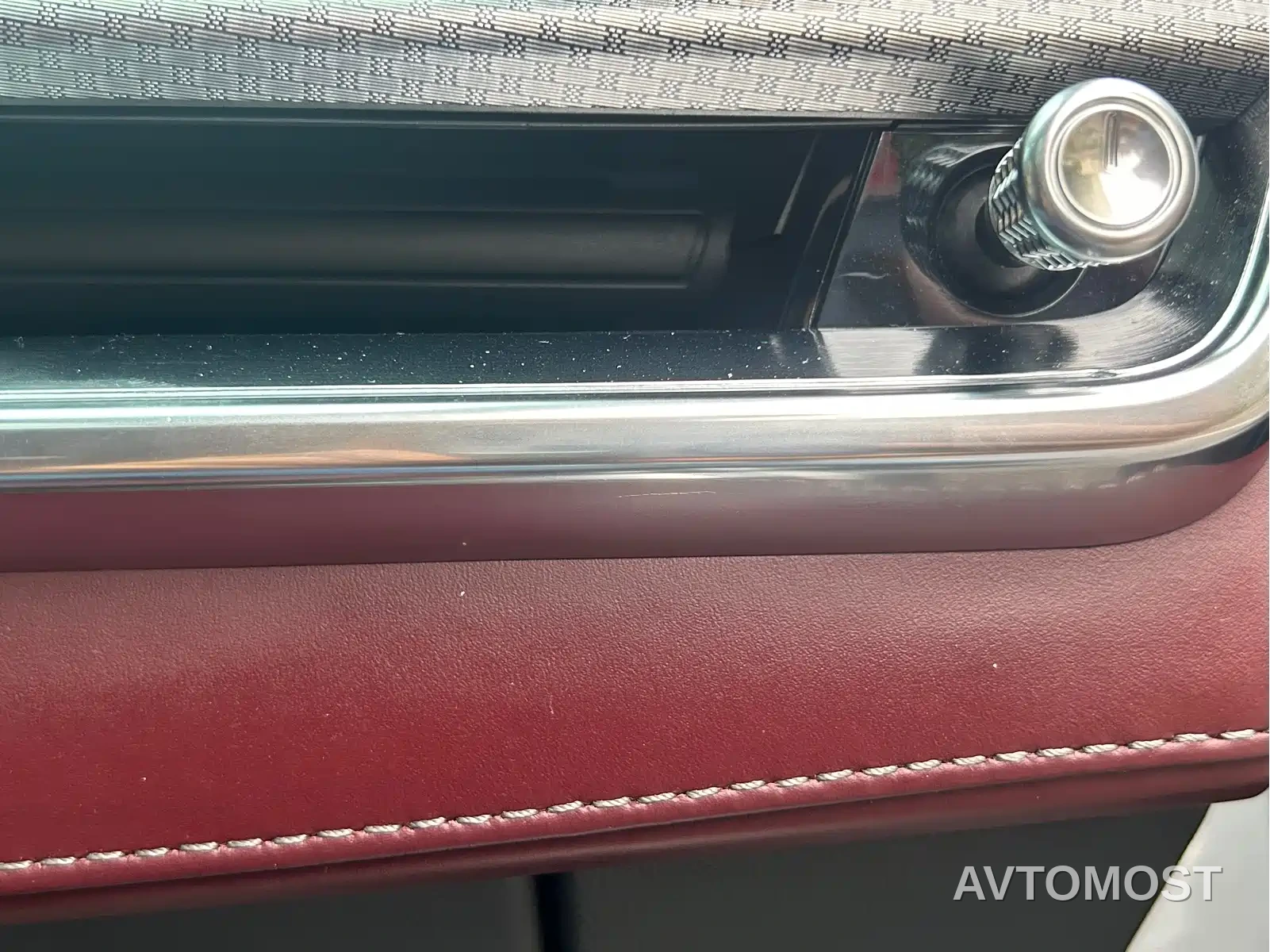 Cadillac XT5 2025 Model 2.0T Platinum — фото 22