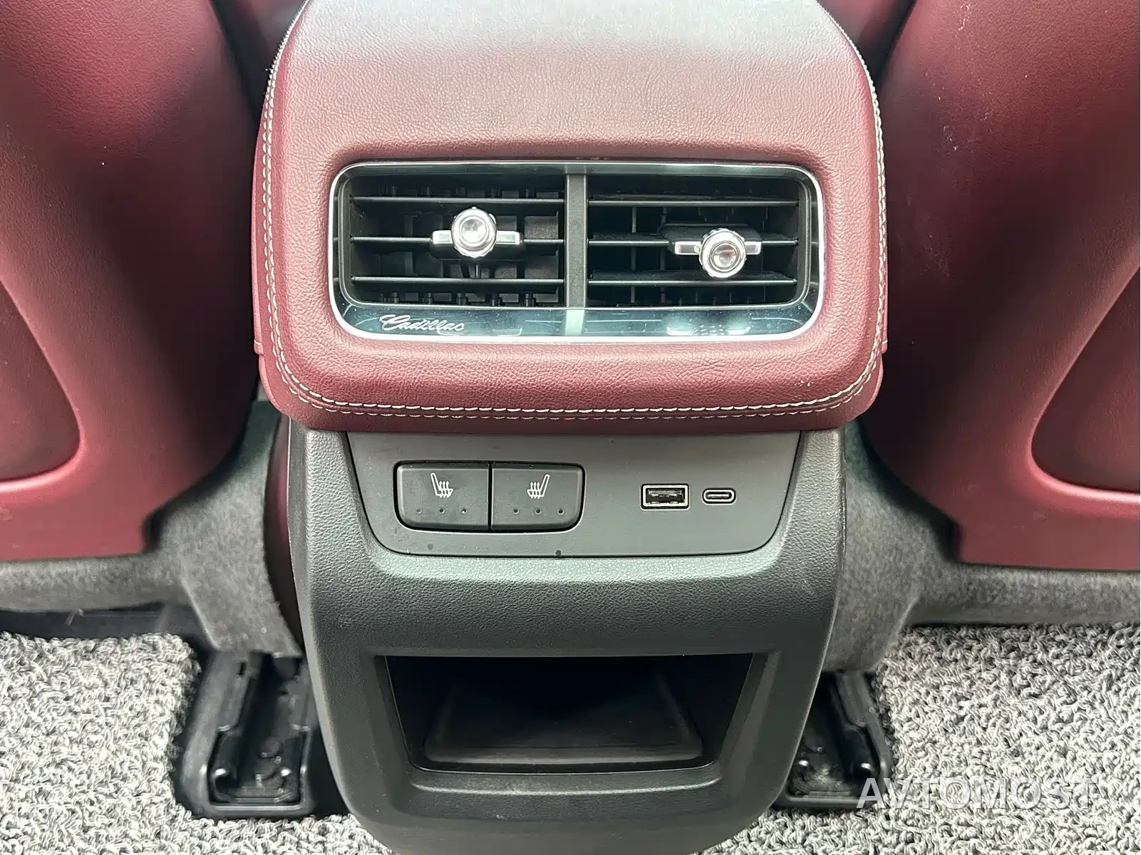 Cadillac XT5 2025 Model 2.0T Platinum — фото 28