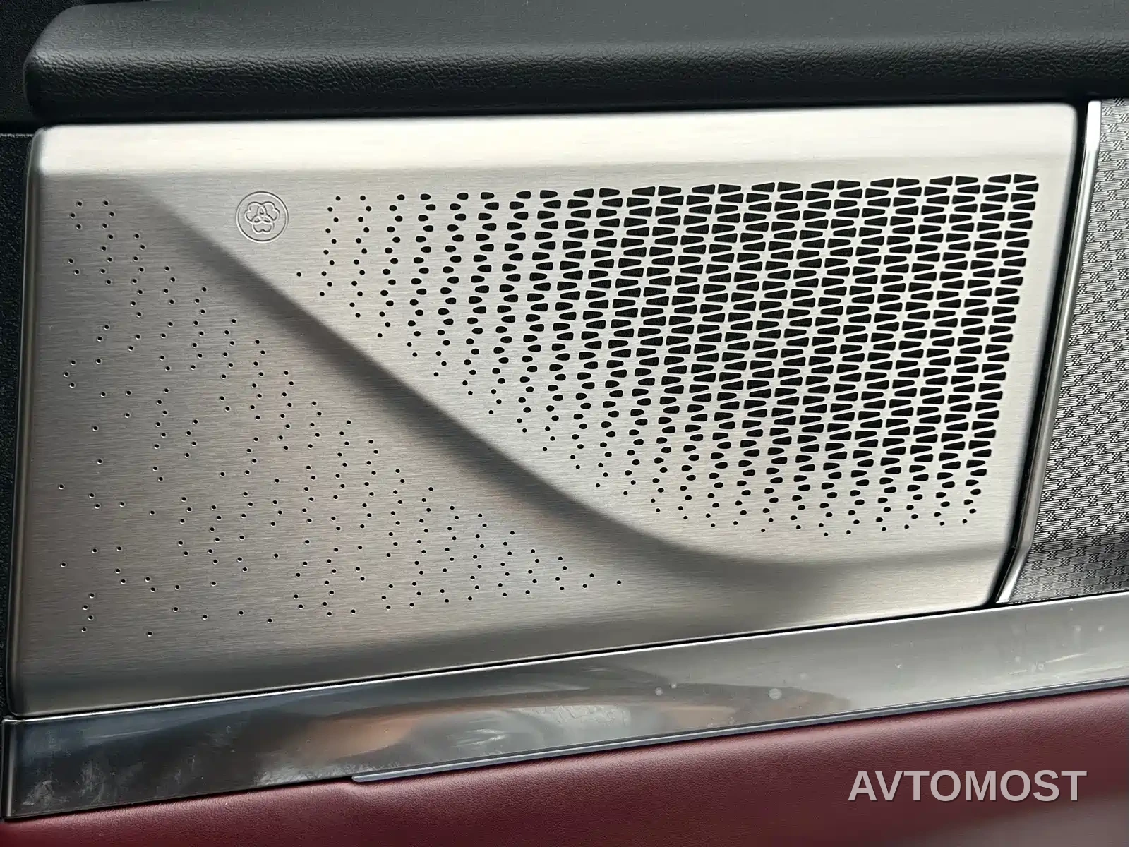 Cadillac XT5 2025 Model 2.0T Platinum — фото 30