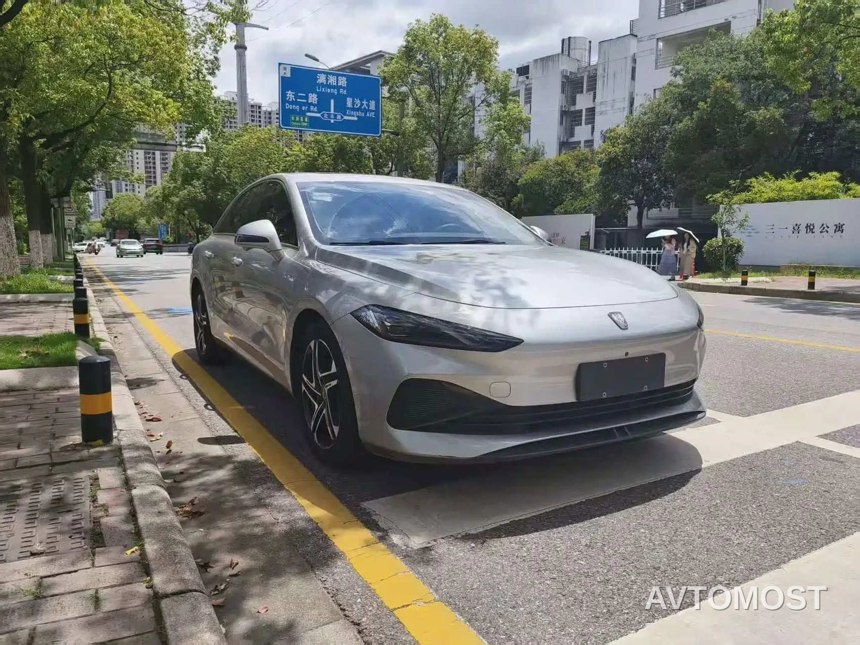 Roewe D7 2023 DMH 125km Flagship Edition — фото 3