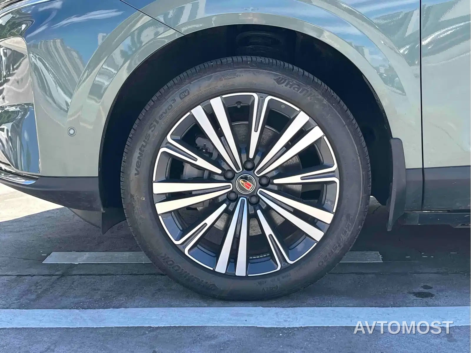 Hongqi HS6 PHEV 2026 Model 220 Intelligent Hybrid Edition — фото 2