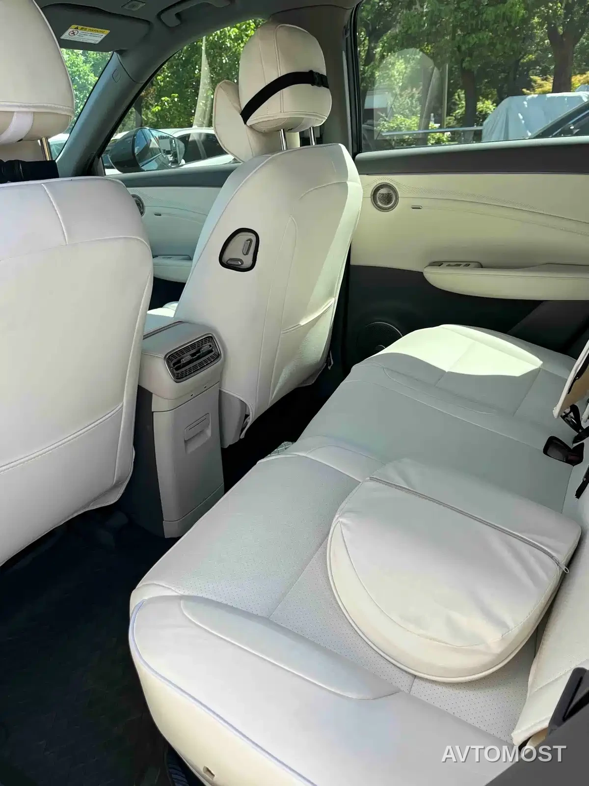 Hongqi HS6 PHEV 2026 Model 220 Intelligent Hybrid Edition — фото 11