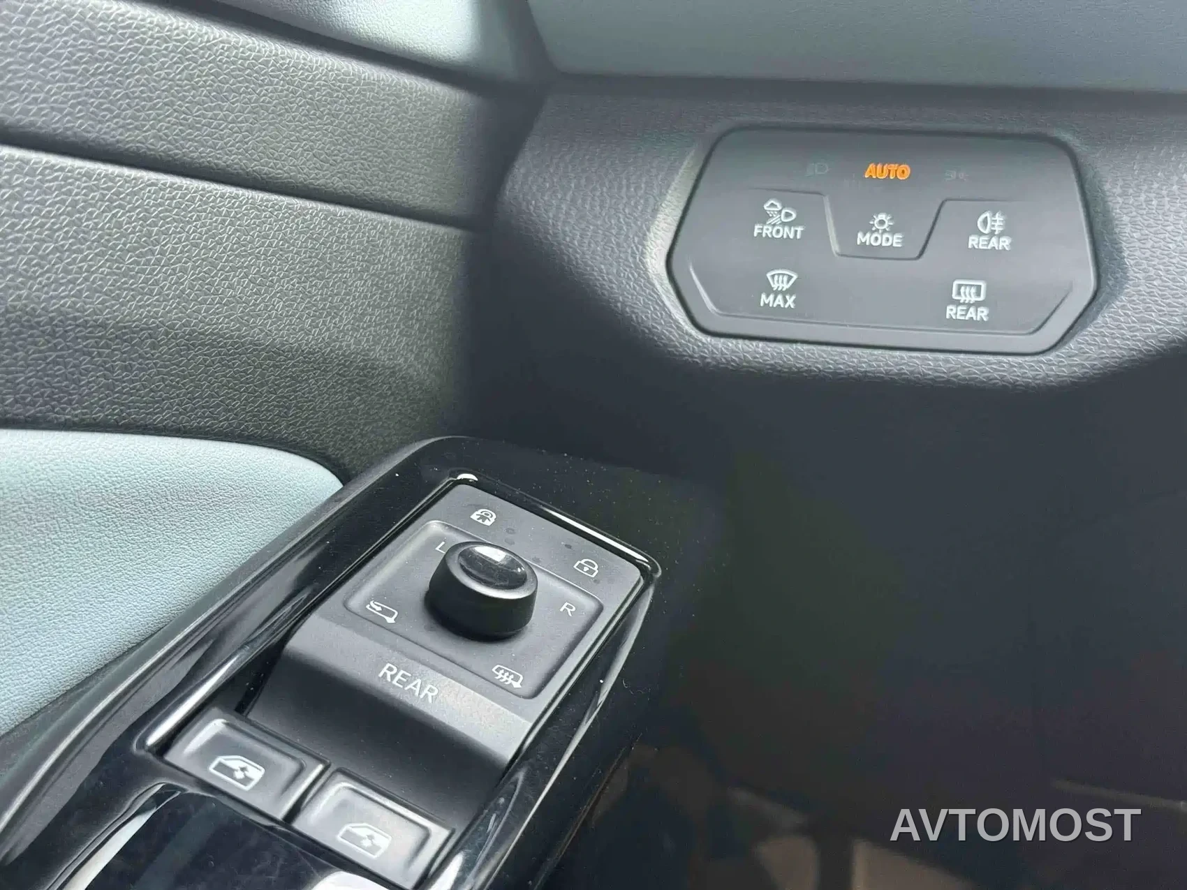 Volkswagen ID.4 X 2023 Pure Smart Edition — фото 13