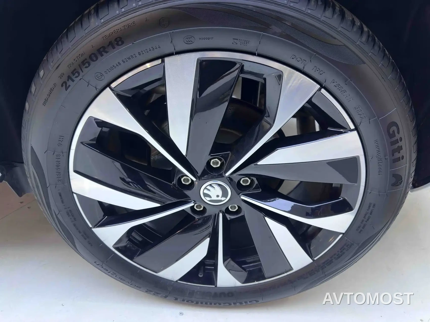 Škoda Karoq 2022 TSI280 Luxury Edition — фото 21